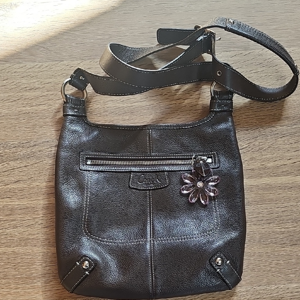 Elegant Black Leather Crossbody Bag